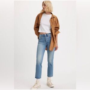 Levi's Wedgie High Rise‎ Button Fly Tapered Leg Blue Denim Jeans Women's Size 26